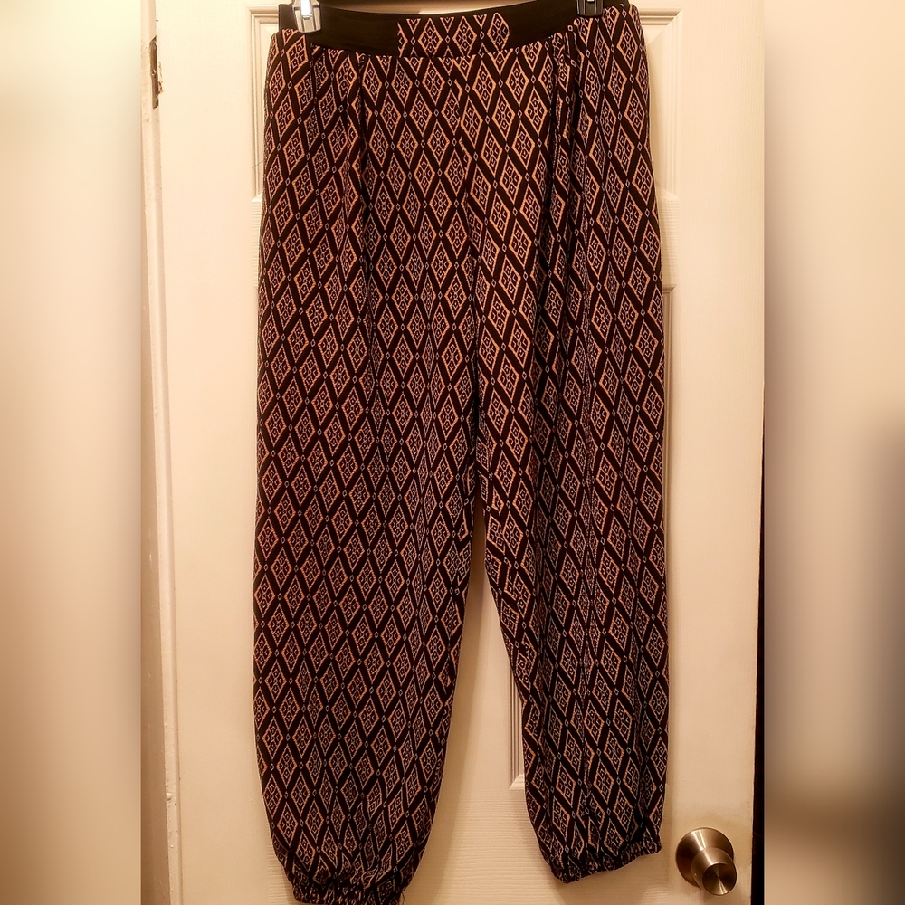 Ashley Stewart Diamond Joggers (Black/Gold)